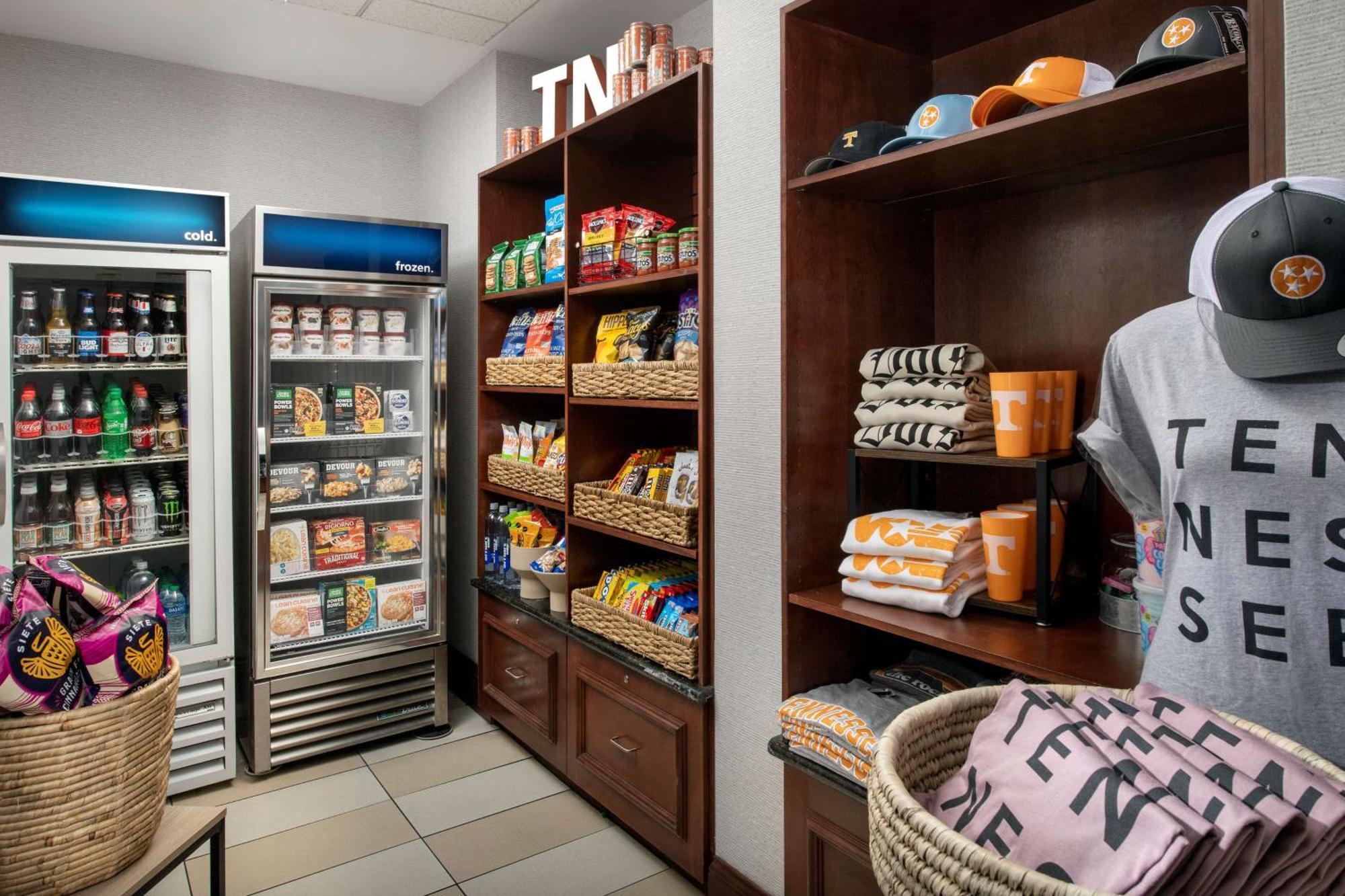 Hampton Inn Knoxville Clinton I-75 Экстерьер фото