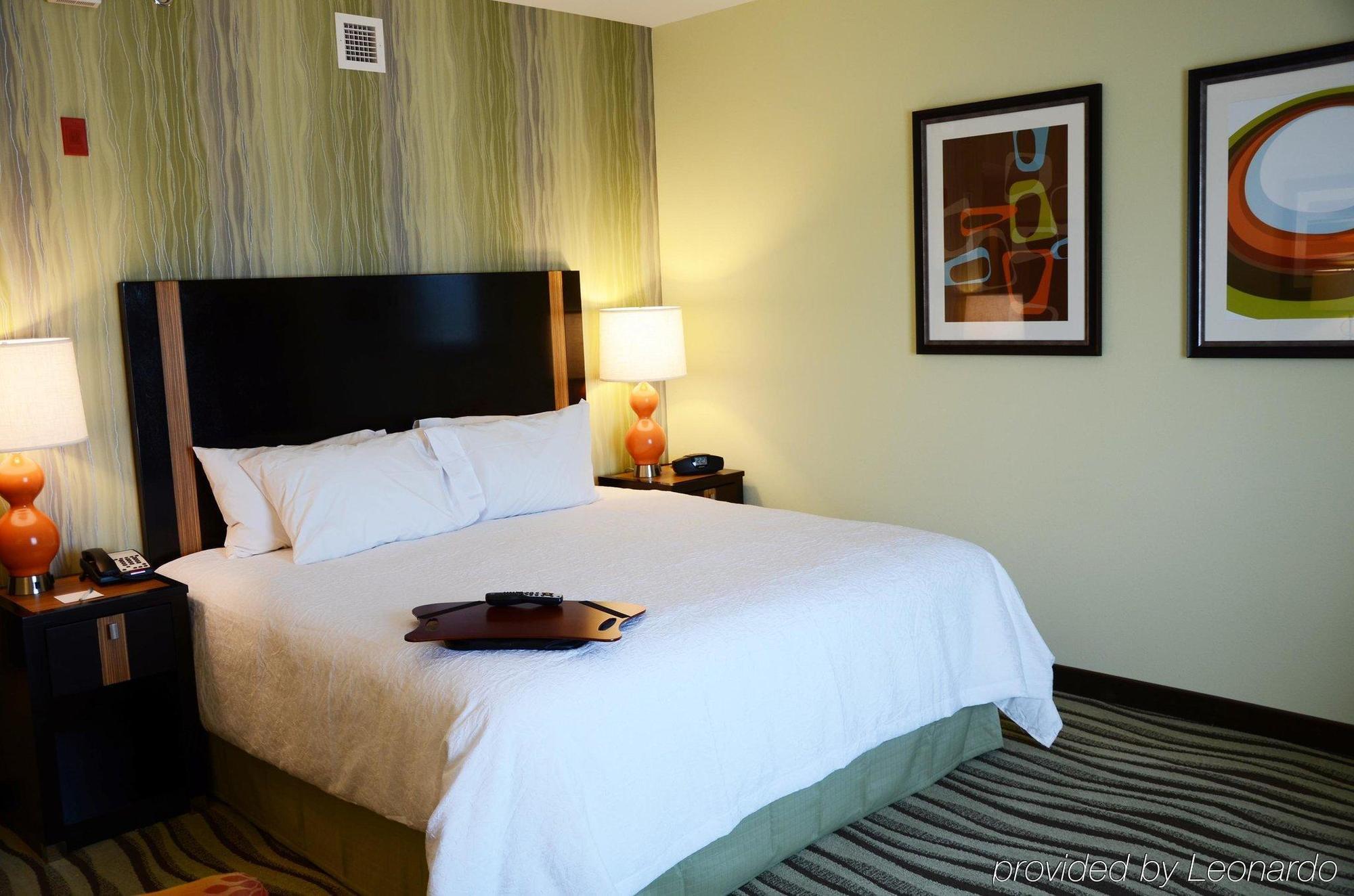 Hampton Inn Knoxville Clinton I-75 Экстерьер фото
